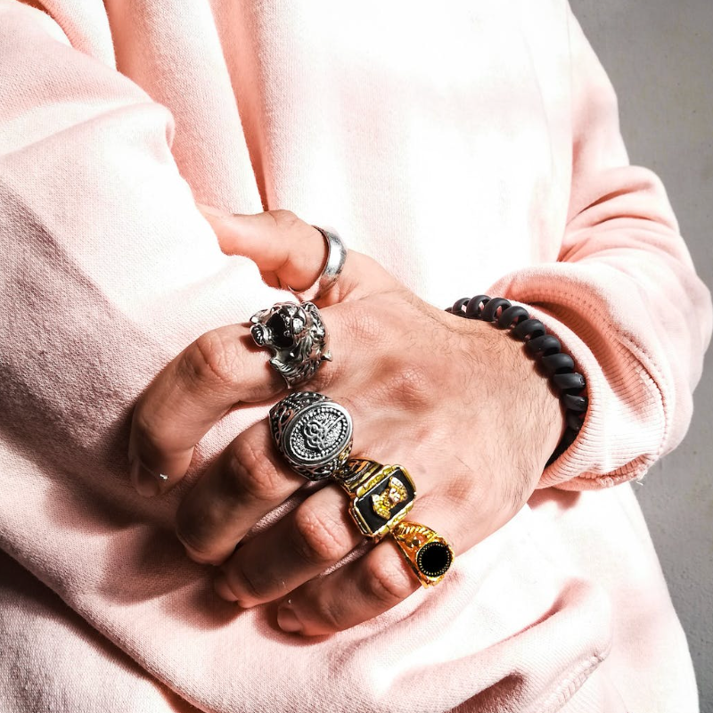 The Fashion-Science: Rings' Role in Elevating Confidence